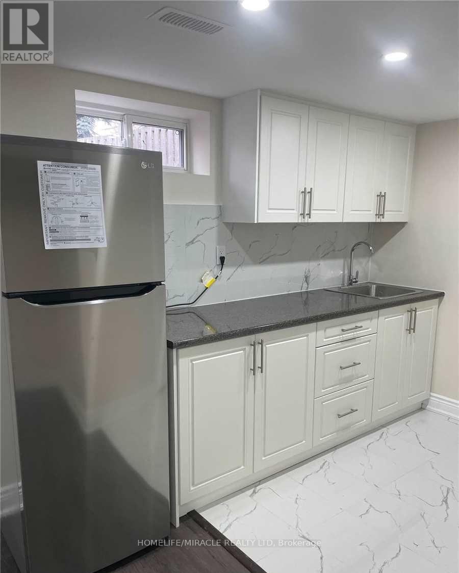 77 Guelph Street, Oshawa (Donevan), Ontario  L1H 1R8 - Photo 7 - E12630288