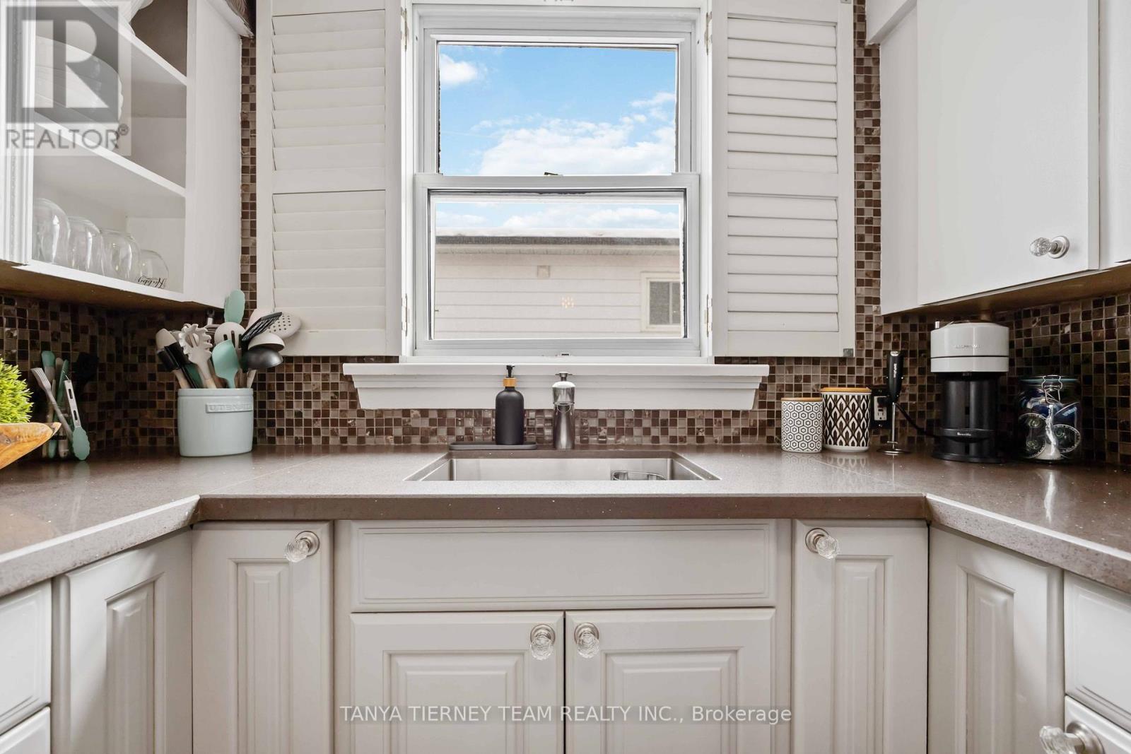 52 Glynn Road, Ajax, Ontario  L1S 2C3 - Photo 18 - E12630316