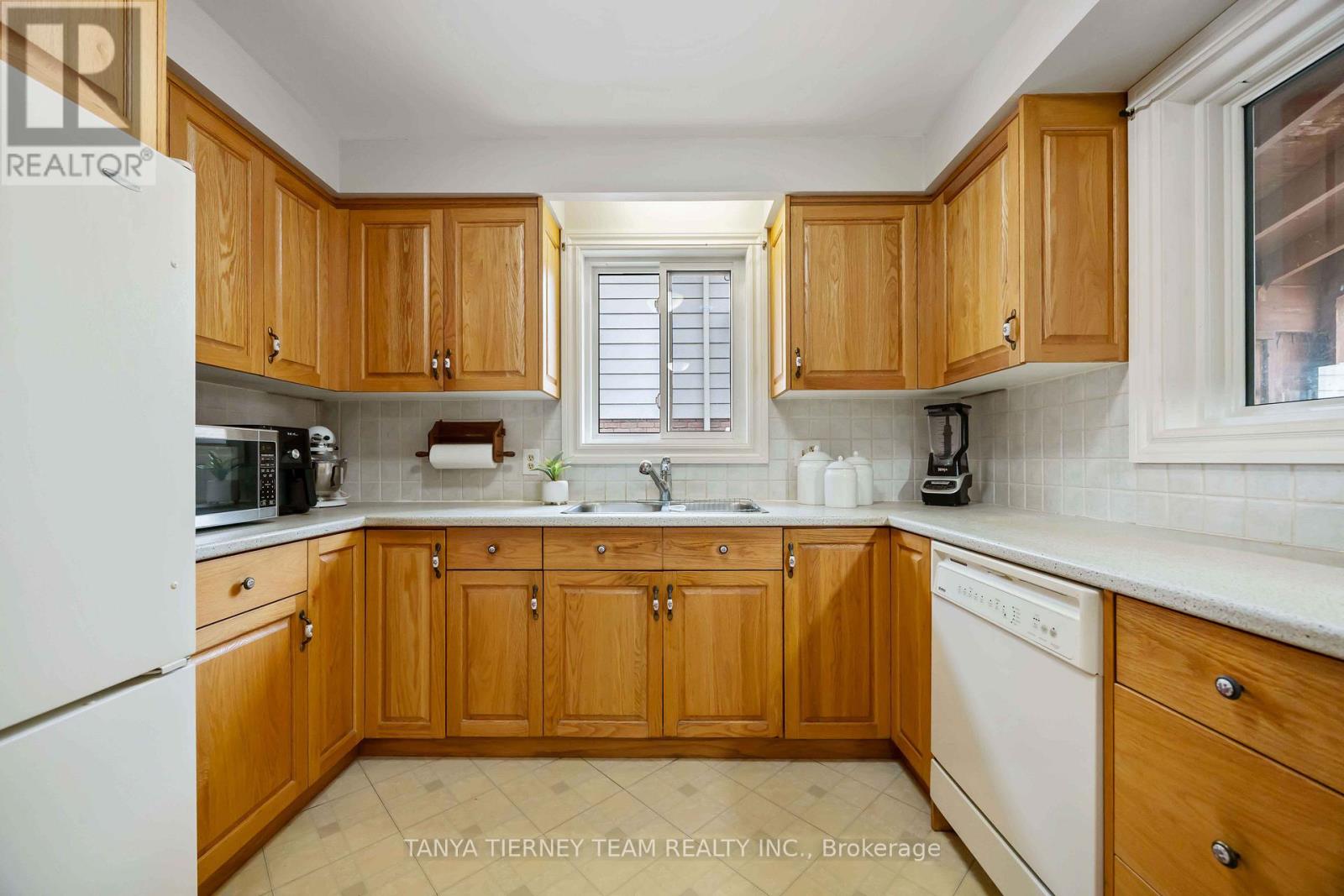 54 Chester Crescent, Scugog, Ontario  L9L 1K7 - Photo 7 - E12630330