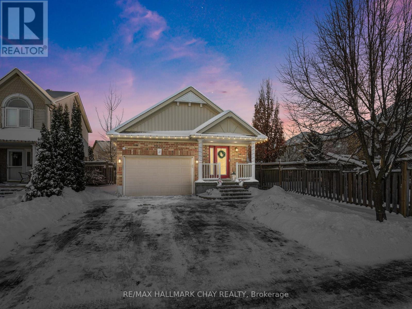 5 SHEPHARD AVENUE, New Tecumseth, Ontario