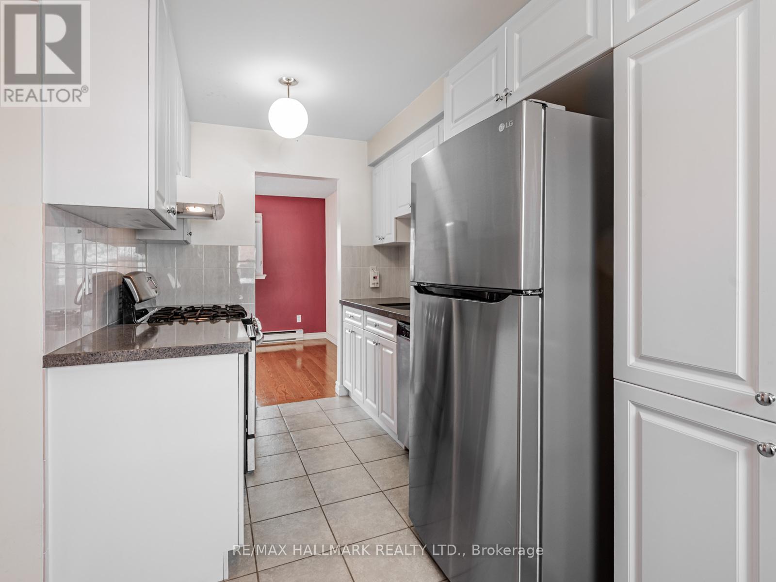 405 - 11 Reith Way, Markham, Ontario  L3T 5C6 - Photo 10 - N12630308