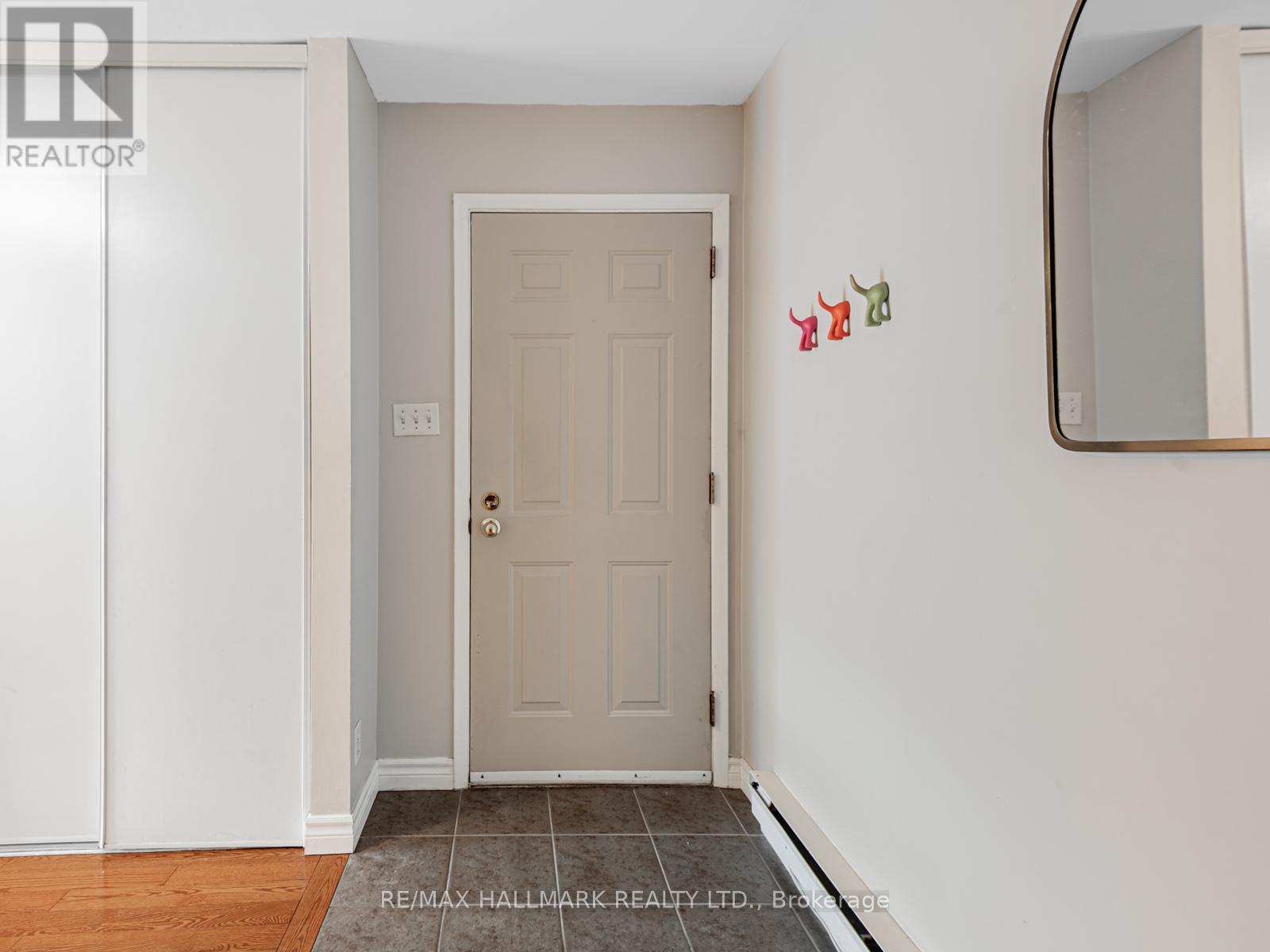 405 - 11 Reith Way, Markham, Ontario  L3T 5C6 - Photo 5 - N12630308