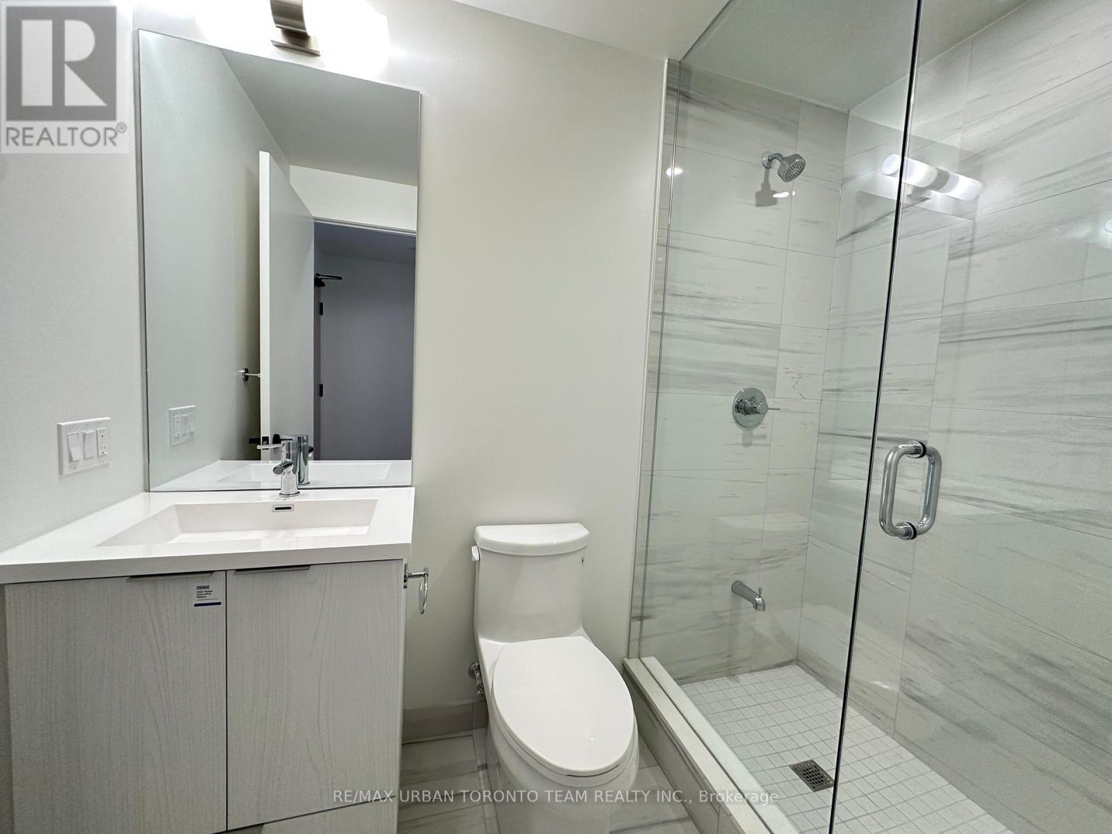 2206 - 8 Interchange Way, Vaughan, Ontario  L4K 5Z7 - Photo 18 - N12630326