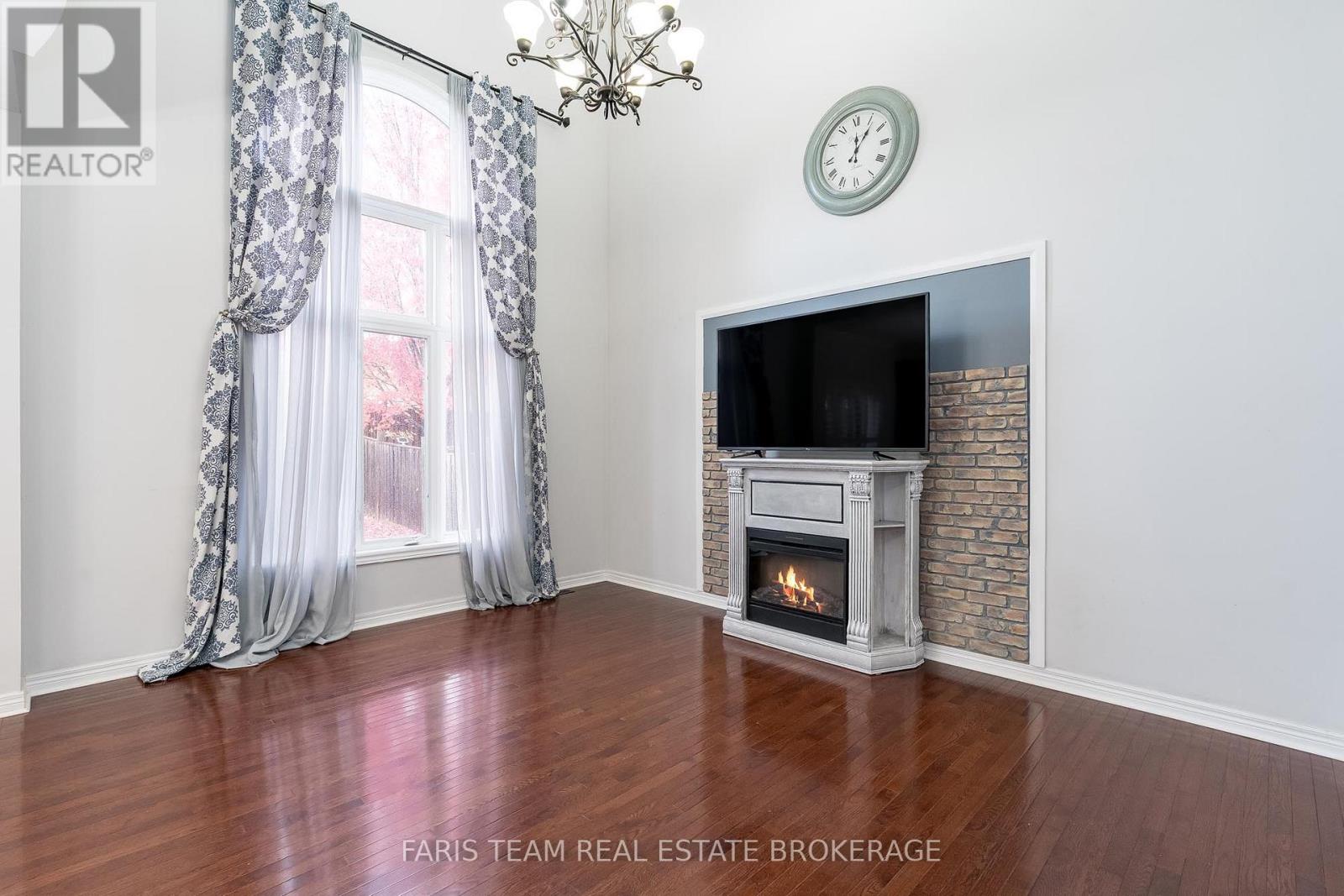 1198 Westmount Avenue, Innisfil, Ontario  L9S 4Z7 - Photo 13 - N12512300