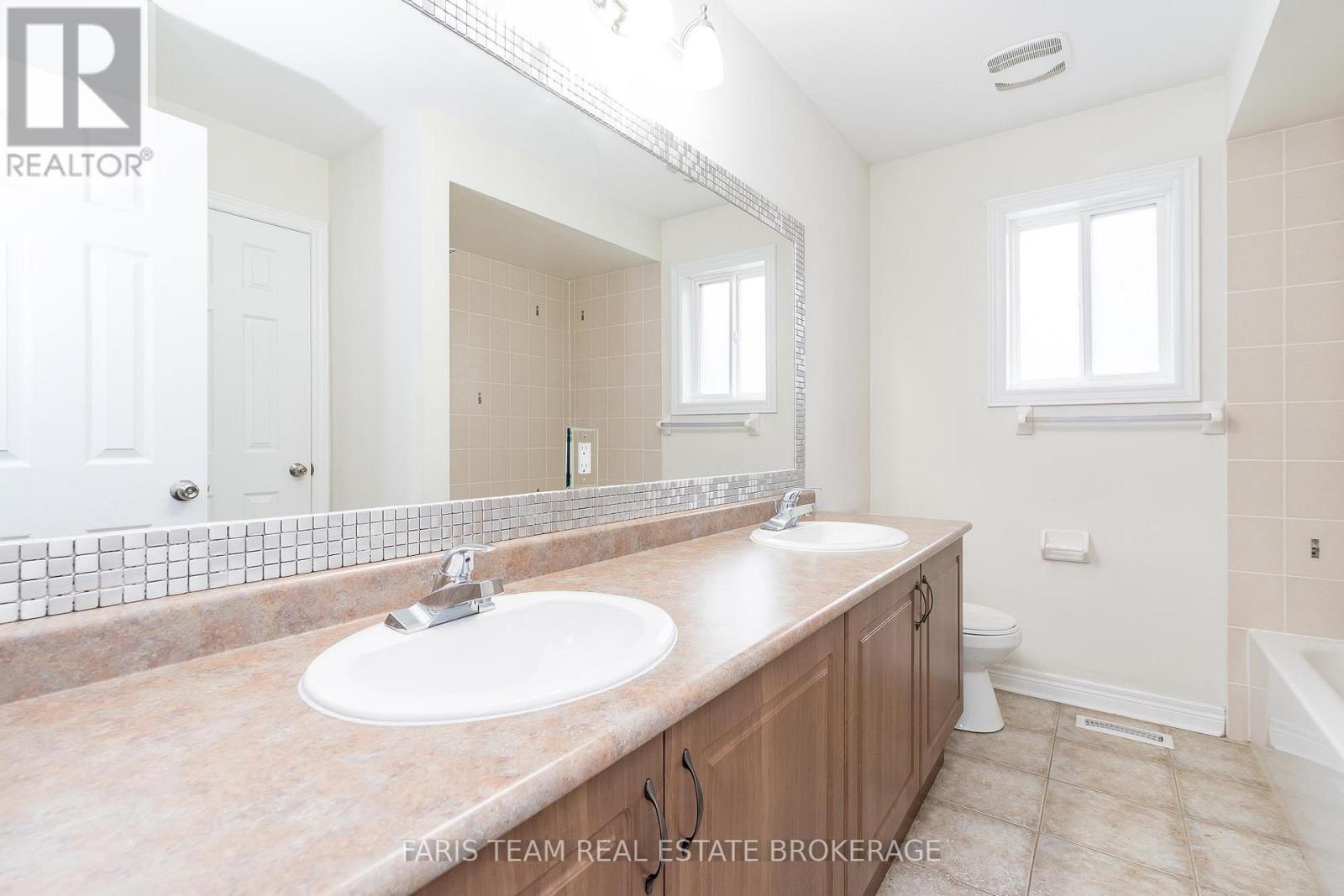 1198 Westmount Avenue, Innisfil, Ontario  L9S 4Z7 - Photo 31 - N12512300