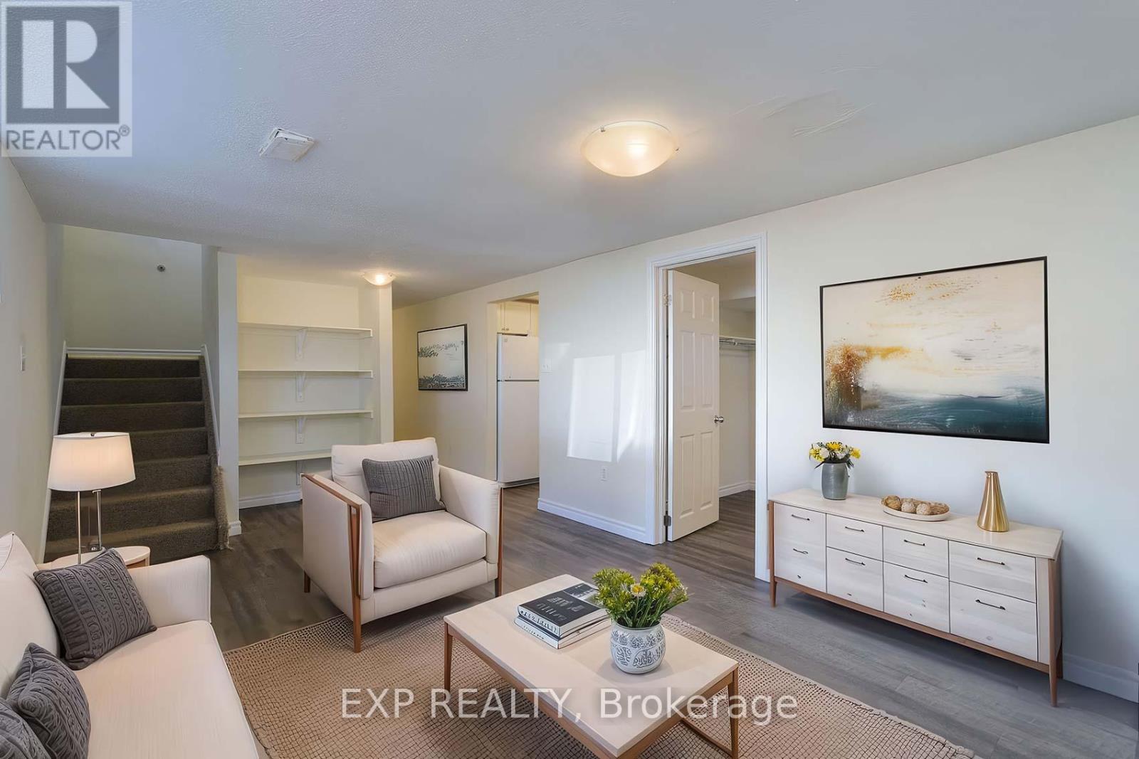 22a Bernick Drive, Barrie, Ontario  L4M 5J5 - Photo 3 - S12630218