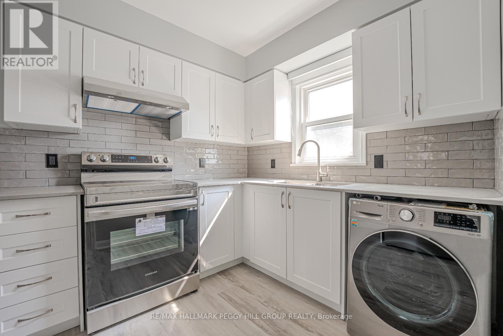 3 - 76 John Street, Barrie (Lakeshore), Ontario  L4N 2K3 - Photo 2 - S12630222