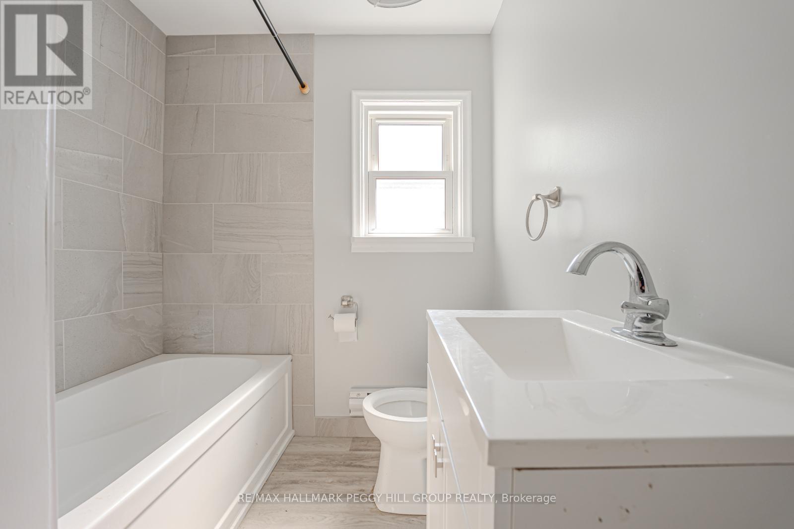 3 - 76 John Street, Barrie (Lakeshore), Ontario  L4N 2K3 - Photo 8 - S12630222