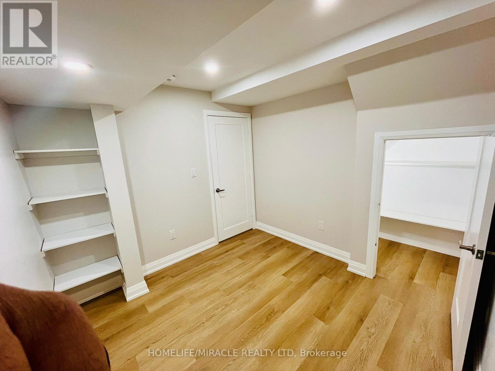 242 Diana Drive, Orillia, Ontario  L3V 0E2 - Photo 6 - S12630236