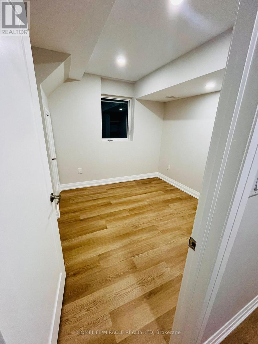 242 Diana Drive, Orillia, Ontario  L3V 0E2 - Photo 7 - S12630236