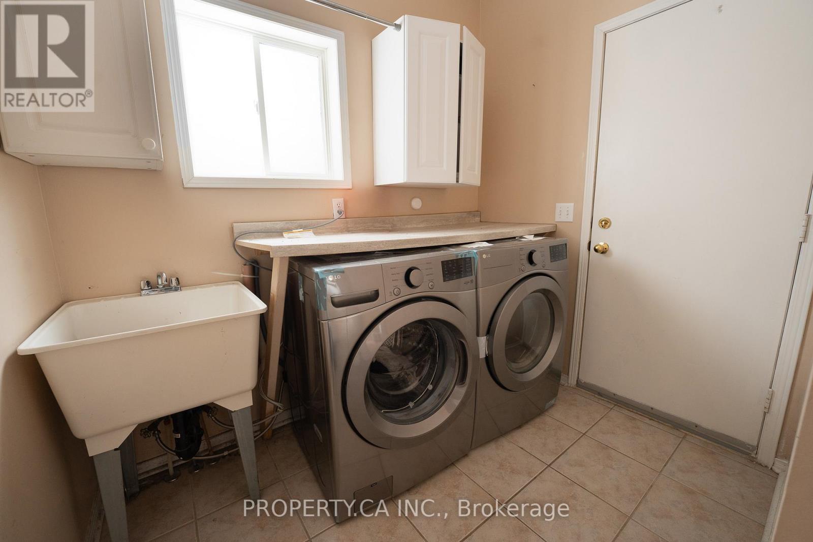 12 Wice Road, Barrie (Holly), Ontario  L4N 8R9 - Photo 8 - S12630258