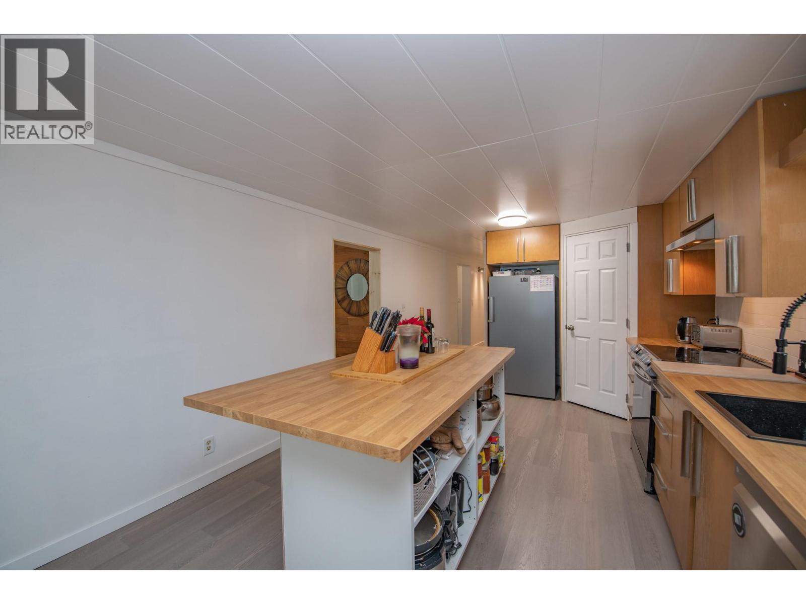 6739 Karjula Road, Falkland, British Columbia  V0E 1W1 - Photo 10 - 10370330