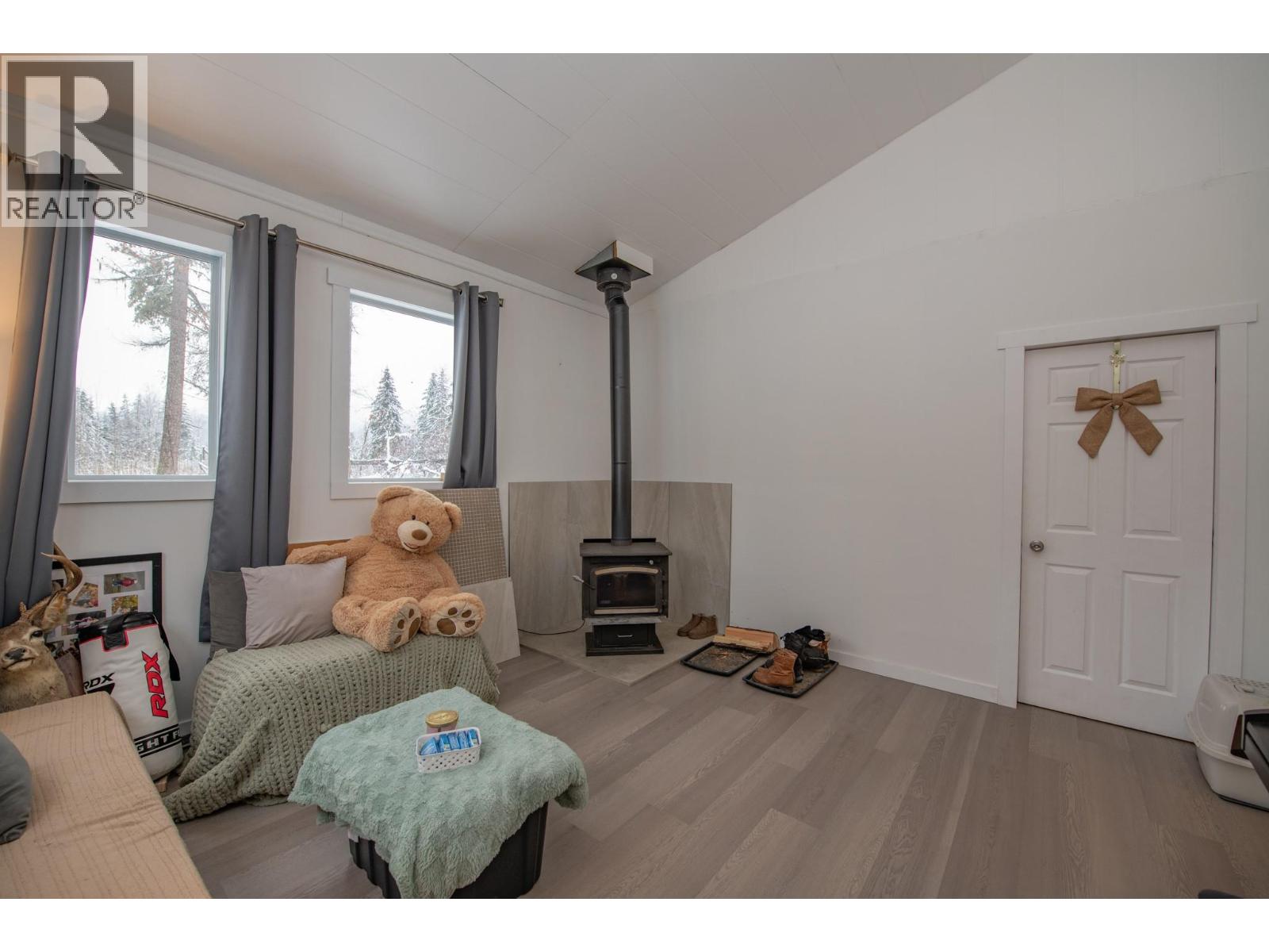 6739 Karjula Road, Falkland, British Columbia  V0E 1W1 - Photo 22 - 10370330