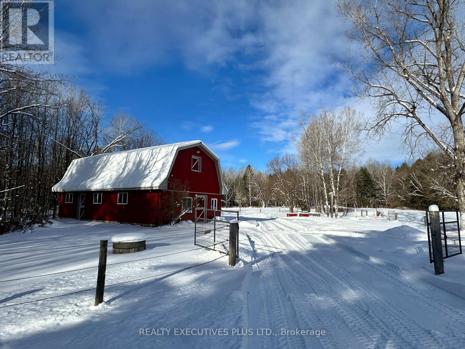 2935 Baseline Road, Clarence-Rockland, Ontario  K0A 3N0 - Photo 2 - X12113646