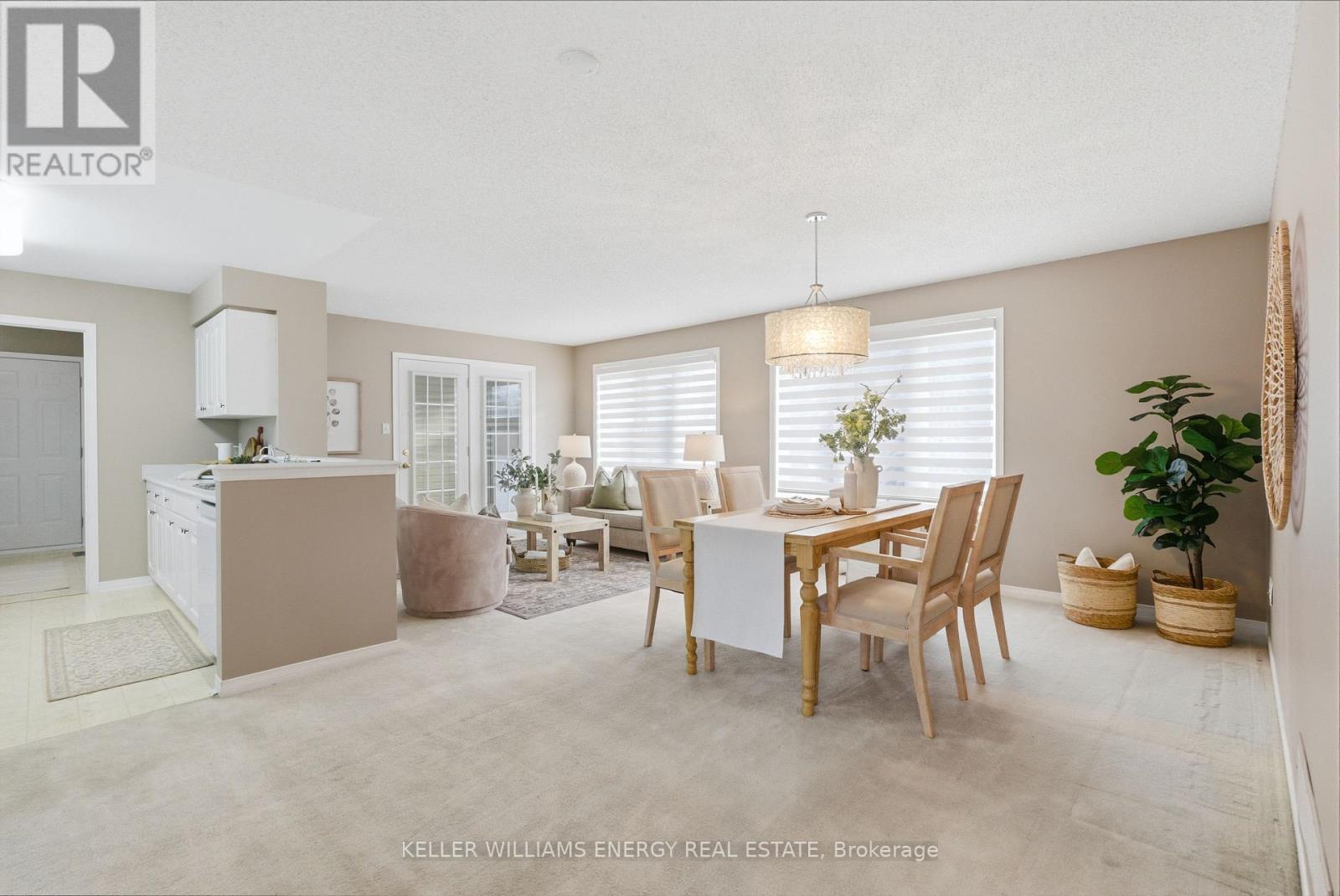 21 Heritage Lane, Clarington (Newcastle), Ontario L1B 1A5 - Photo 3 - E12630380