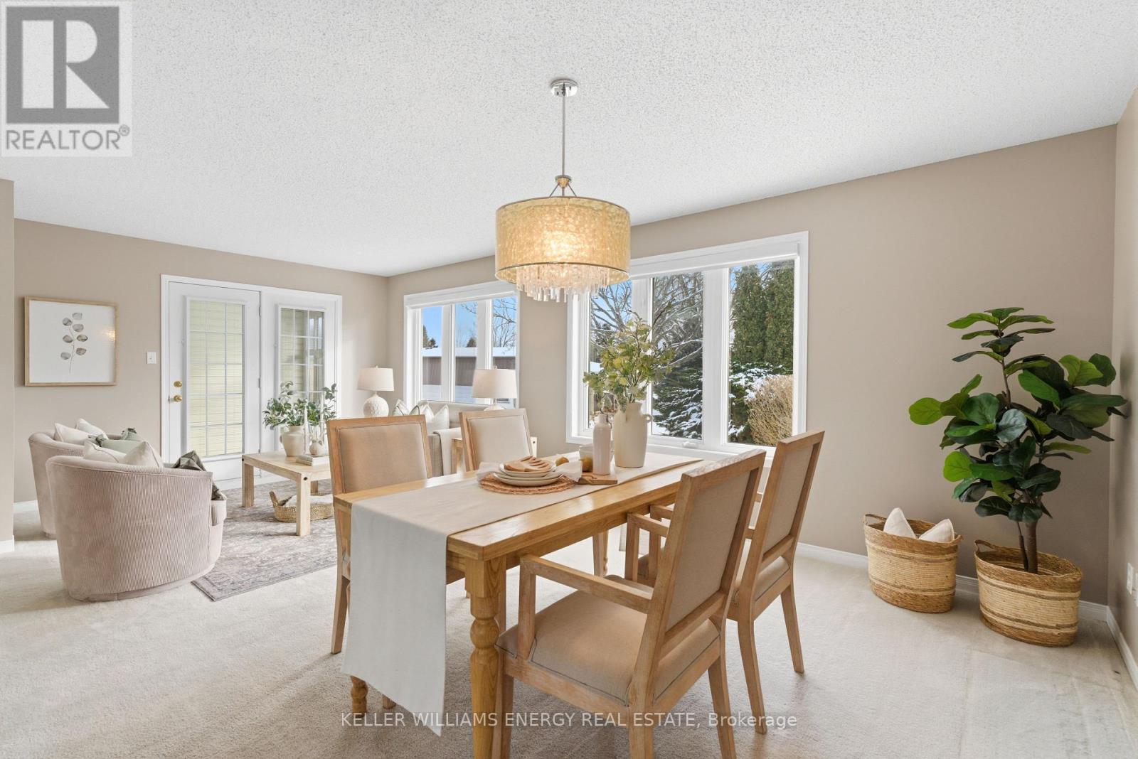 21 Heritage Lane, Clarington (Newcastle), Ontario L1B 1A5 - Photo 4 - E12630380