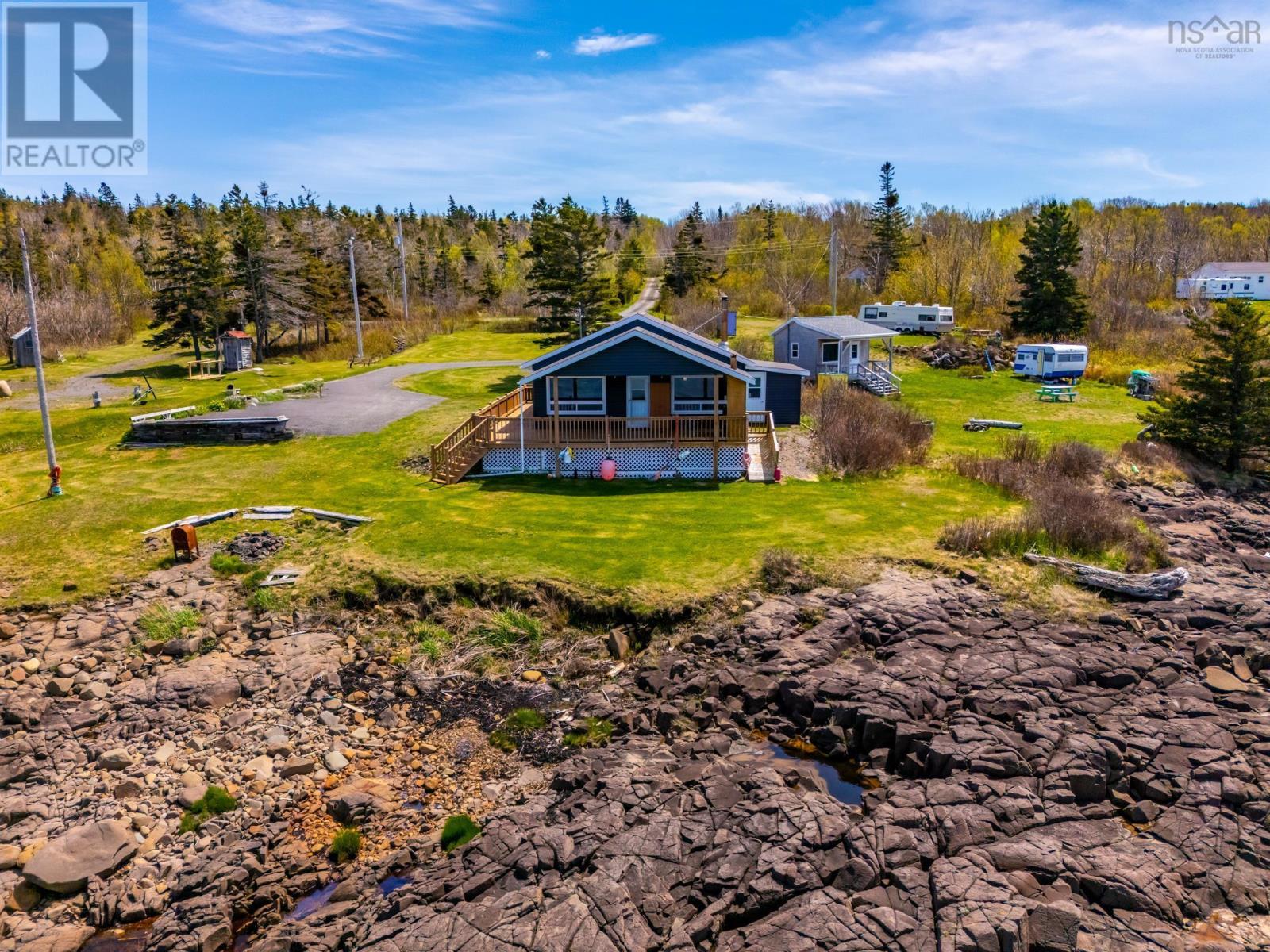 41/45 Sunset Avenue, Phinneys Cove, Nova Scotia  B0S 1L0 - Photo 2 - 202511302