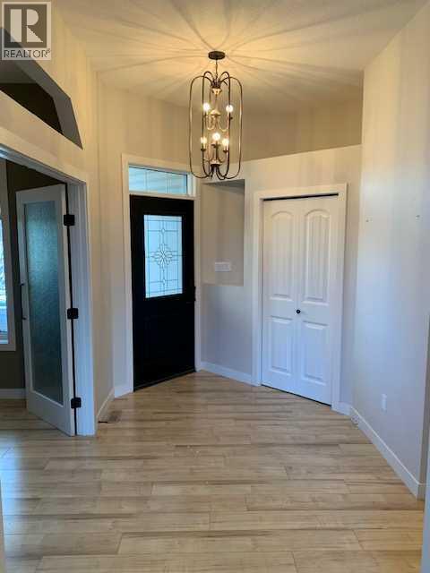 111 Tartan Circle W, Lethbridge, Alberta  T1J 4Z3 - Photo 2 - A2265368