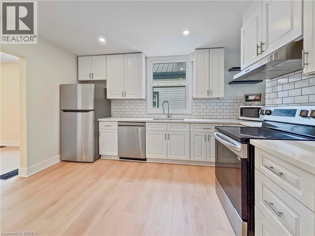 164 Nelson Street, Brantford, Ontario  N3S 4B6 - Photo 9 - 40742496