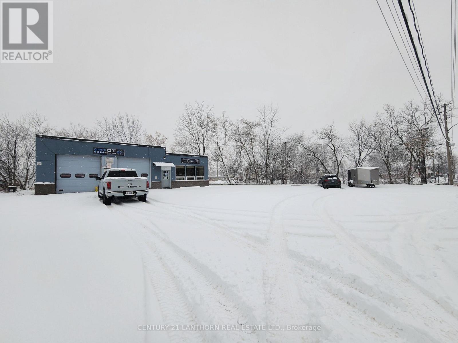 10 CANNIFTON ROAD, Belleville, Ontario