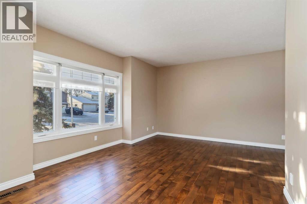 140 Brosseau Crescent, Fort Mcmurray, Alberta T9K 2G8 - Photo 3 - A2272521