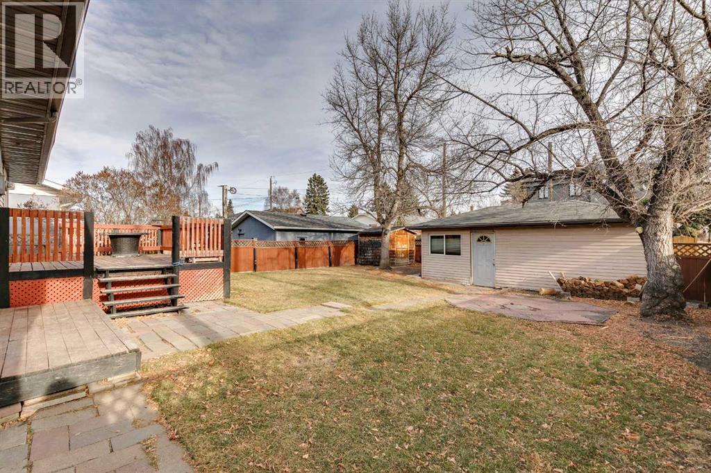 3328 45 Street Sw, Calgary, Alberta  T3E 3T9 - Photo 31 - A2270993