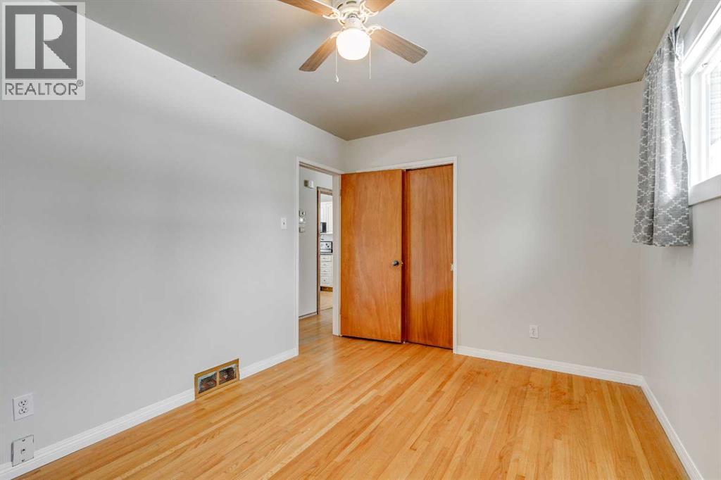 3328 45 Street Sw, Calgary, Alberta  T3E 3T9 - Photo 17 - A2270993