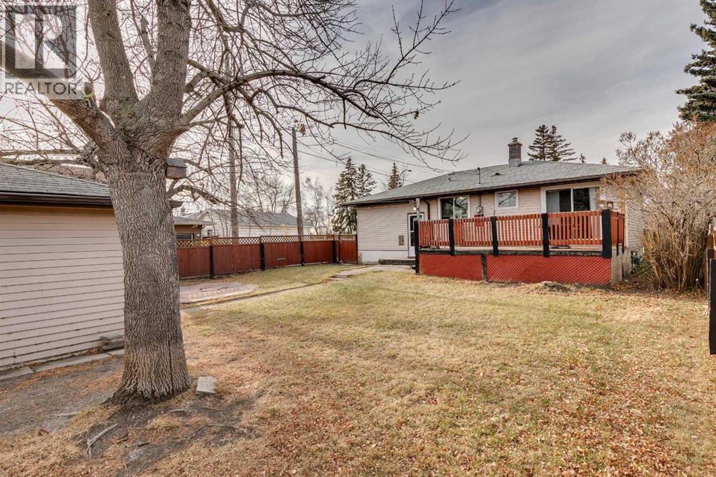 3328 45 Street Sw, Calgary, Alberta  T3E 3T9 - Photo 34 - A2270993