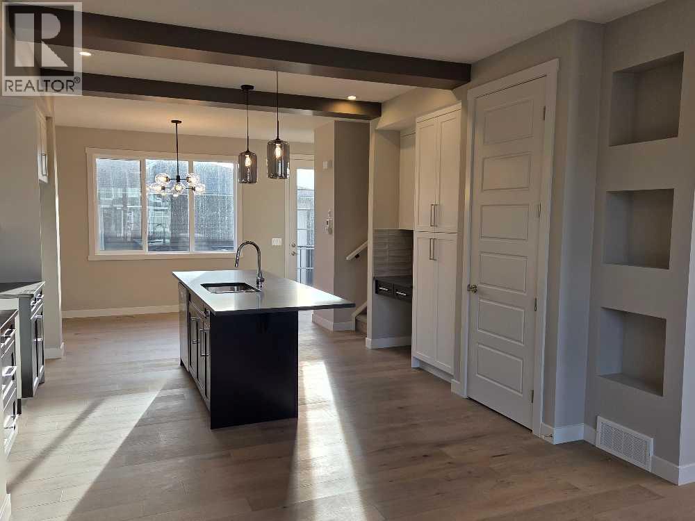 105 Cobbestone Gate Sw, Airdrie, Alberta  T4B 0R7 - Photo 7 - A2274503