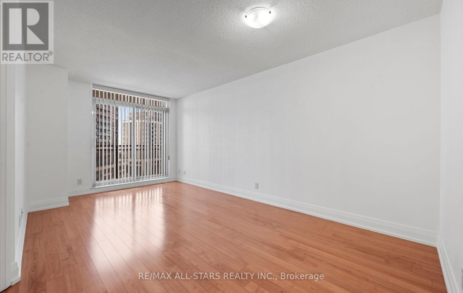 703 - 1060 Sheppard Avenue W, Toronto, Ontario  M3J 0G7 - Photo 12 - W12630244