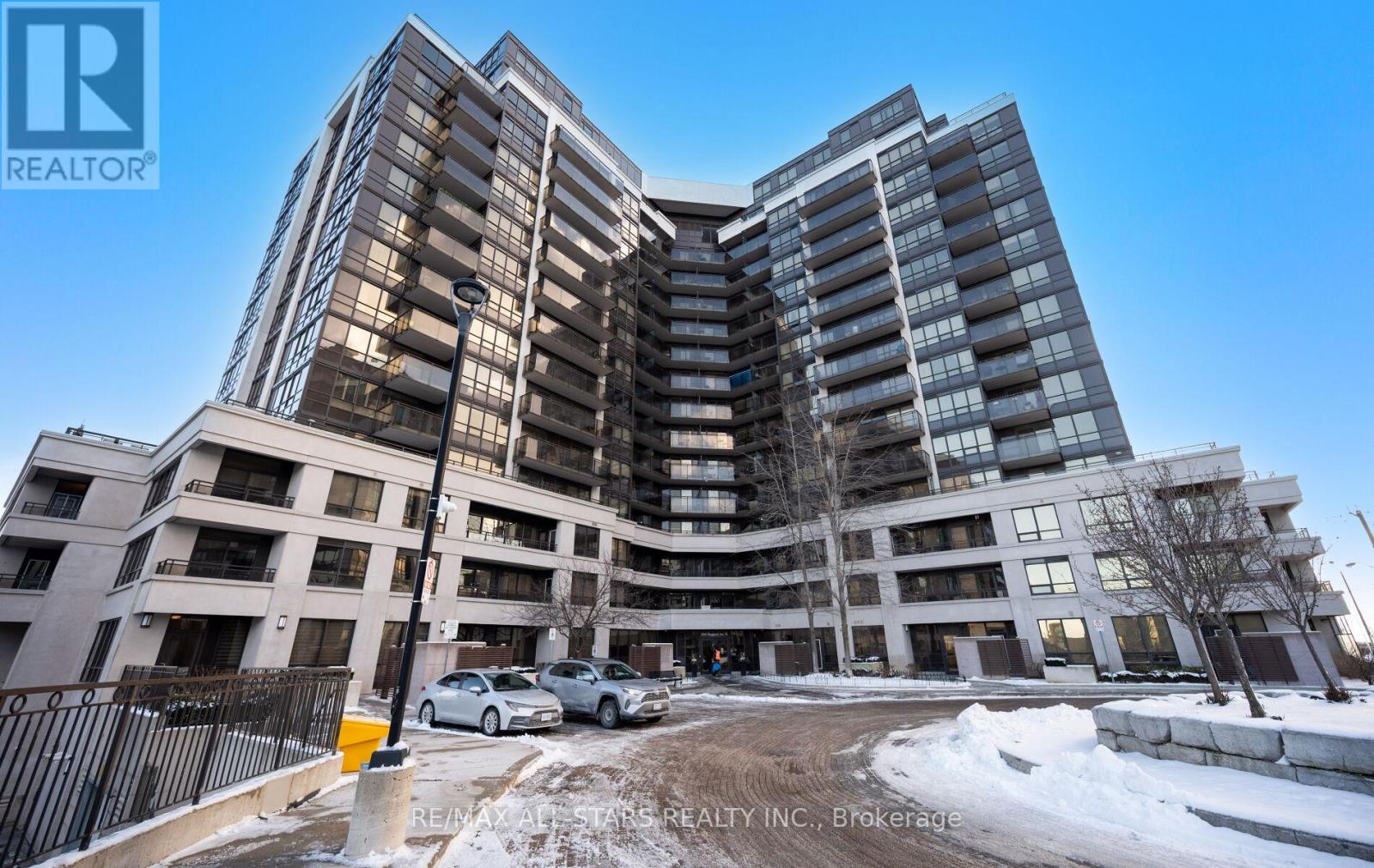 703 - 1060 Sheppard Avenue W, Toronto, Ontario  M3J 0G7 - Photo 2 - W12630244