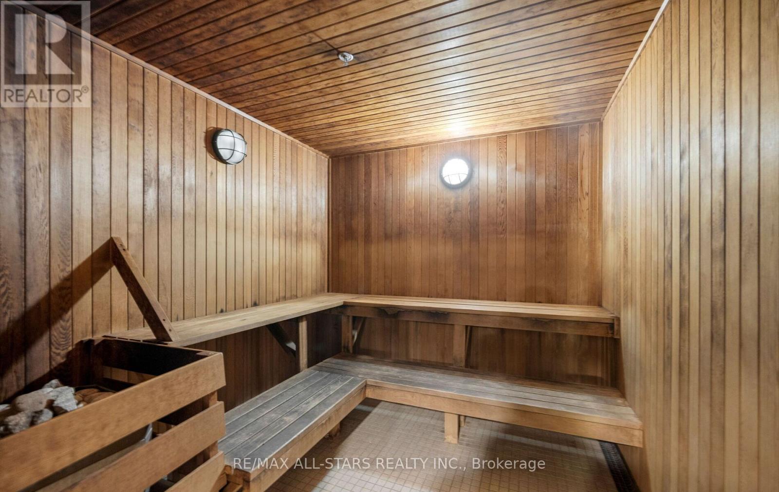 703 - 1060 Sheppard Avenue W, Toronto, Ontario  M3J 0G7 - Photo 34 - W12630244