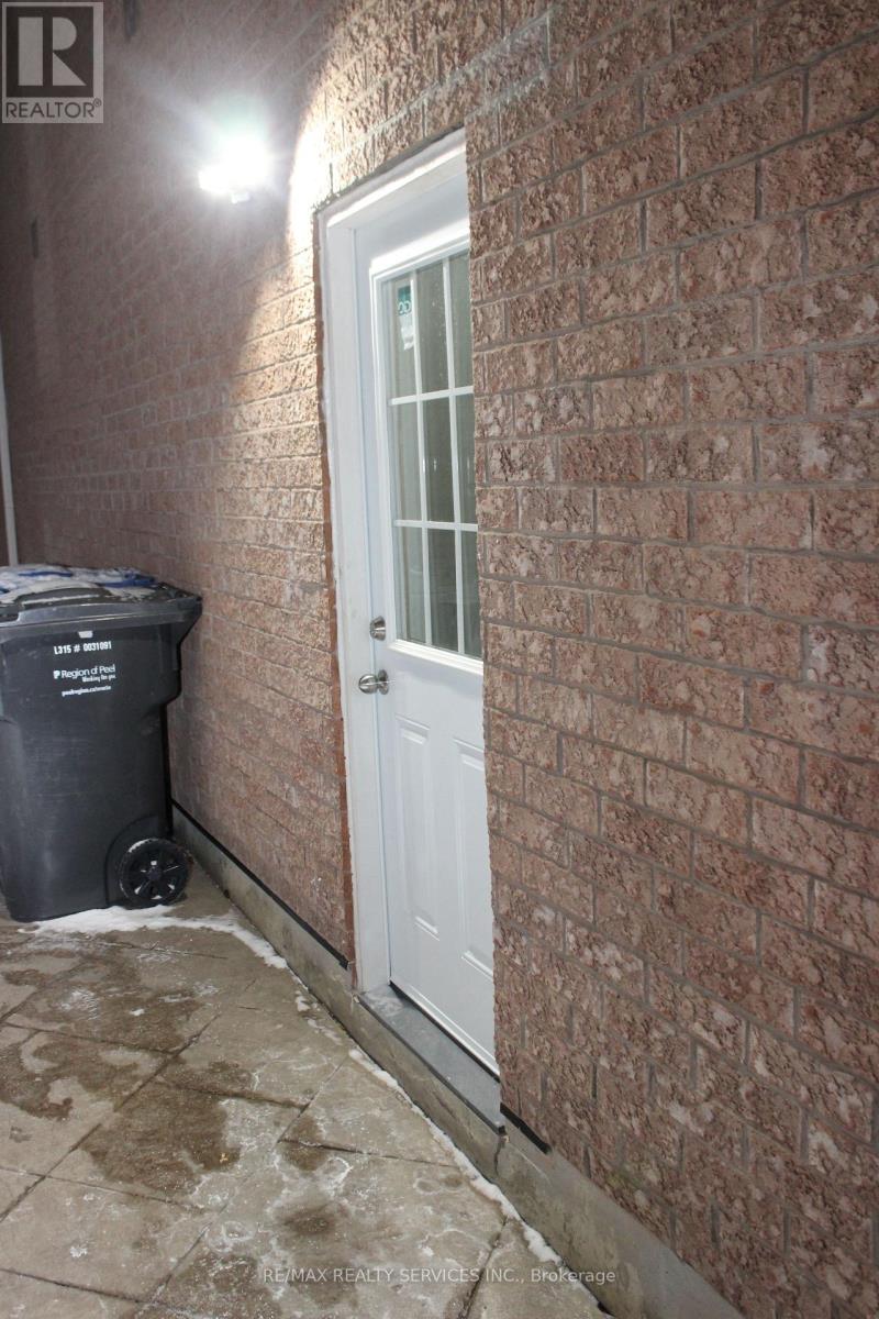 BSMT-21 JACKSONVILLE DRIVE, Brampton, Ontario