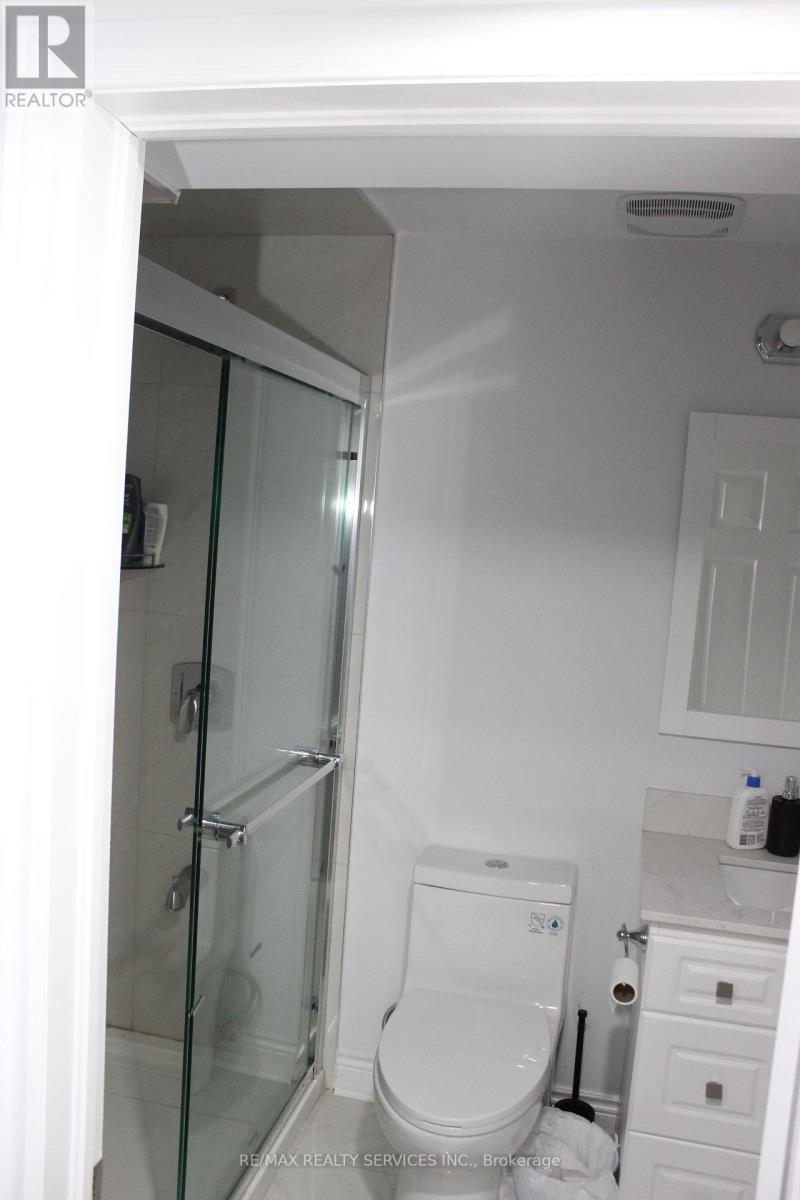 Bsmt-21 Jacksonville Drive, Brampton, Ontario  L6P 2Z3 - Photo 9 - W12630250