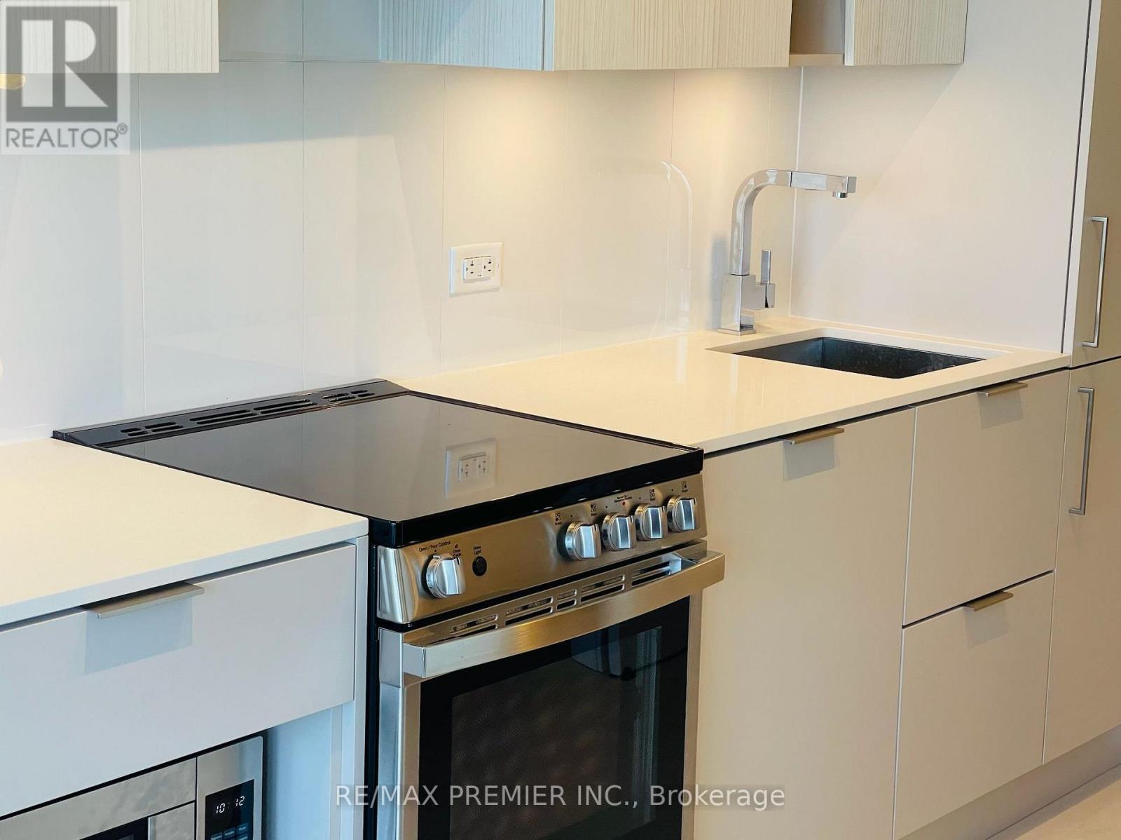 3407 - 3900 Confederation Parkway, Mississauga (City Centre), Ontario  L5B 0M3 - Photo 11 - W12630254