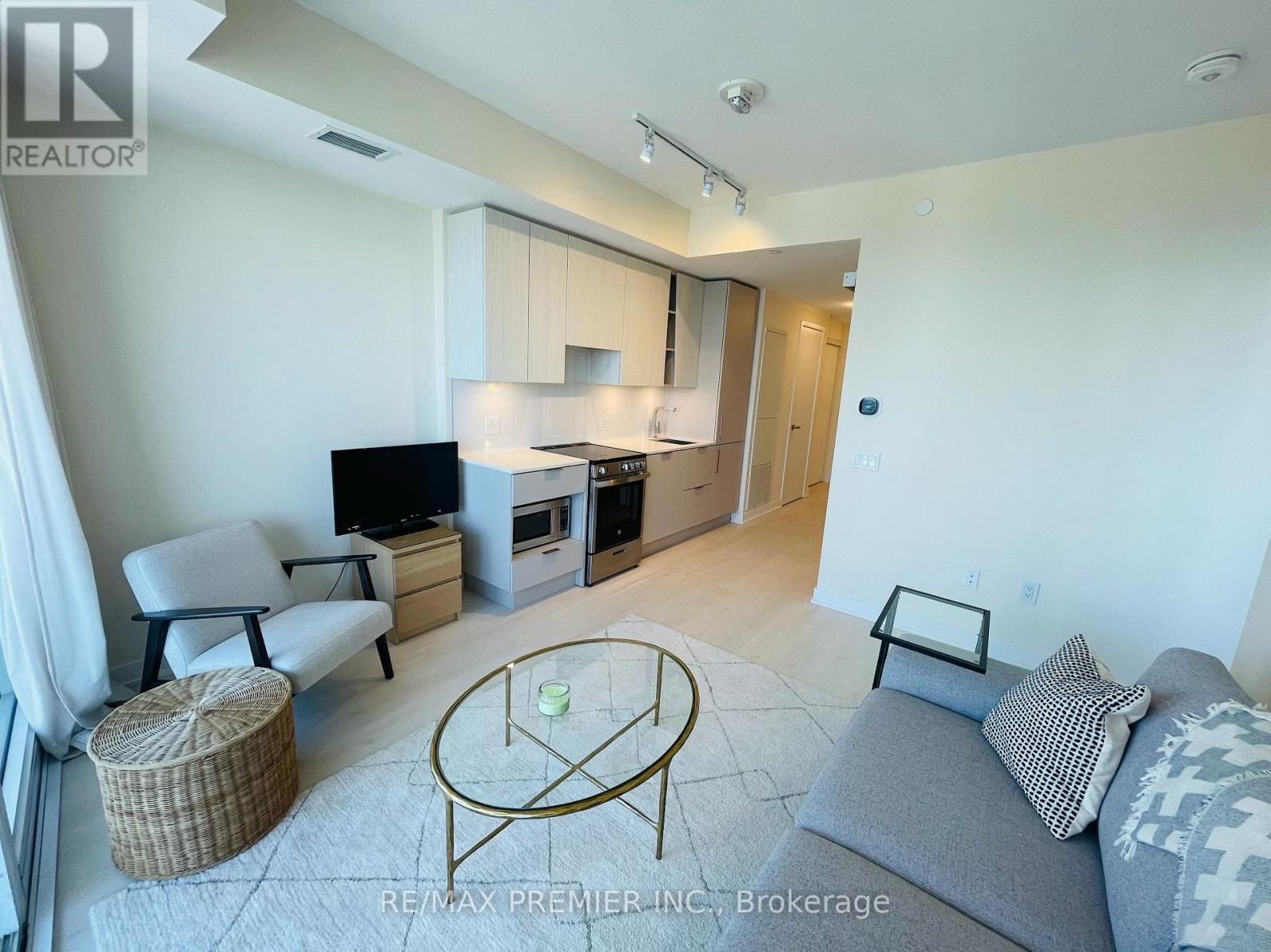 3407 - 3900 Confederation Parkway, Mississauga (City Centre), Ontario  L5B 0M3 - Photo 6 - W12630254