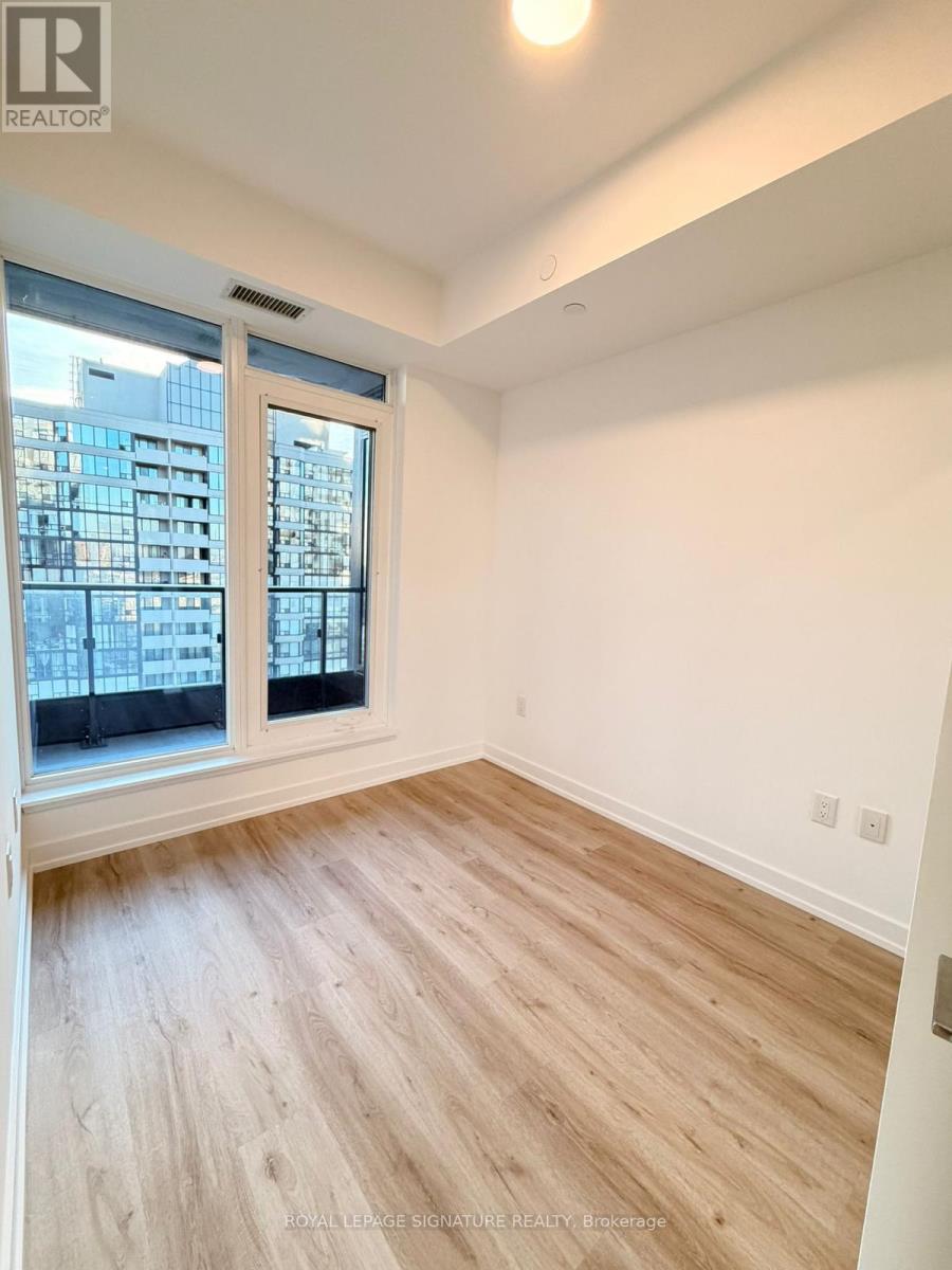 1510 - 395 Square One Drive, Mississauga (City Centre), Ontario  L5B 0P6 - Photo 11 - W12630260