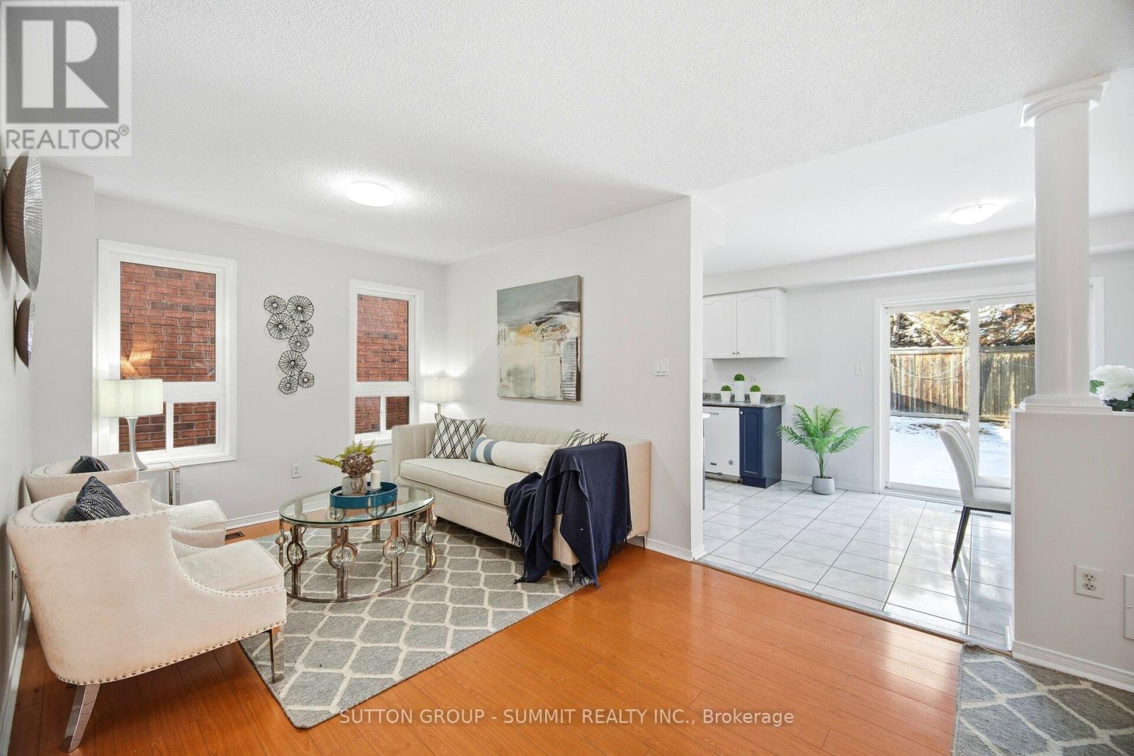 91 Woodhaven Drive, Brampton, Ontario  L7A 1Y8 - Photo 5 - W12630266