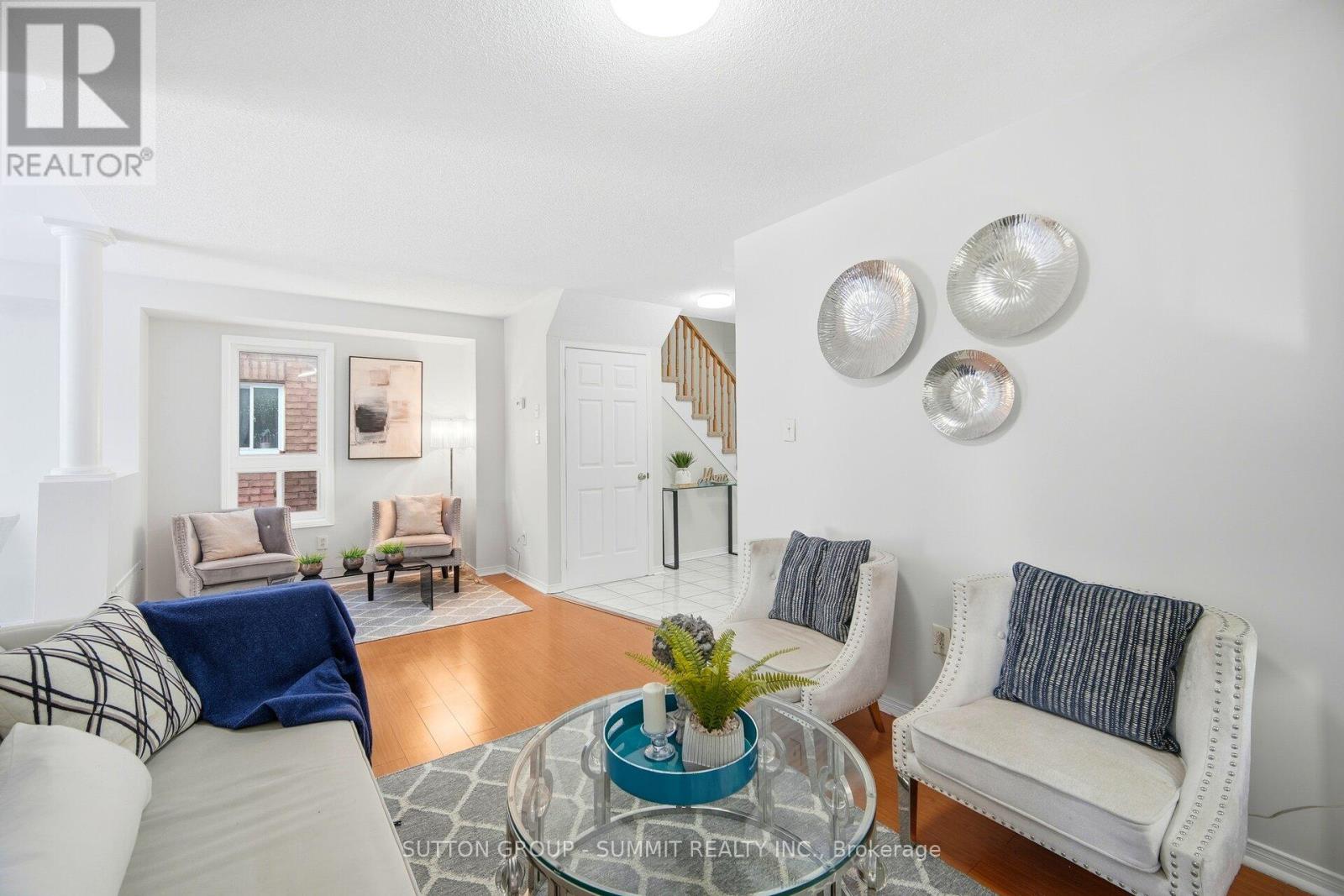 91 Woodhaven Drive, Brampton, Ontario  L7A 1Y8 - Photo 6 - W12630266