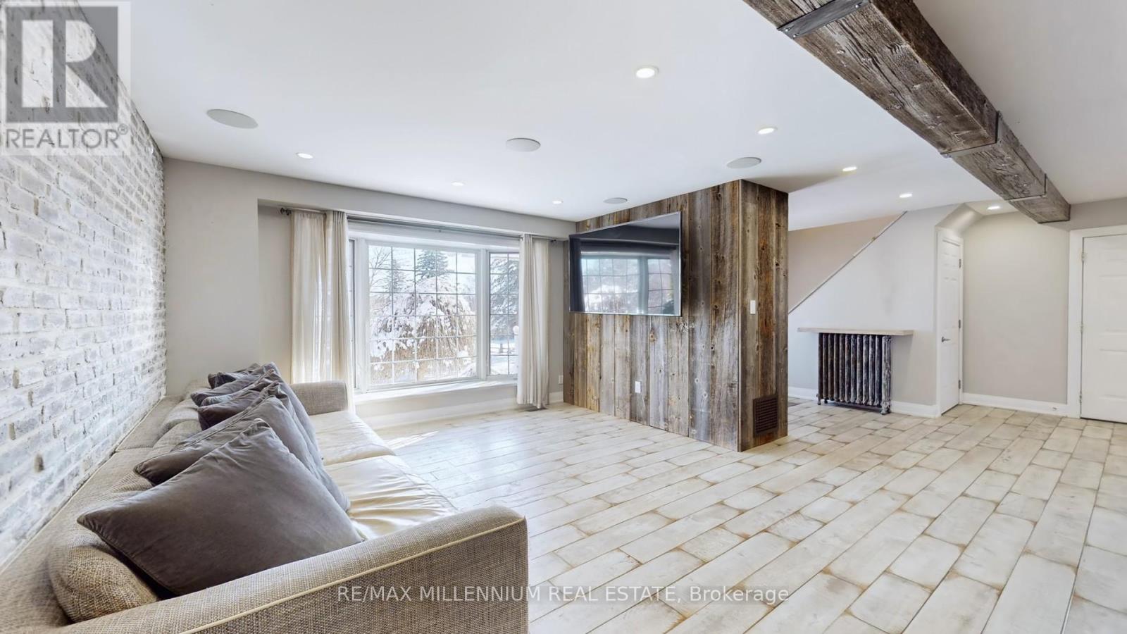 67 Sherin Court, Caledon (Bolton North), Ontario  L7E 3T6 - Photo 6 - W12630304