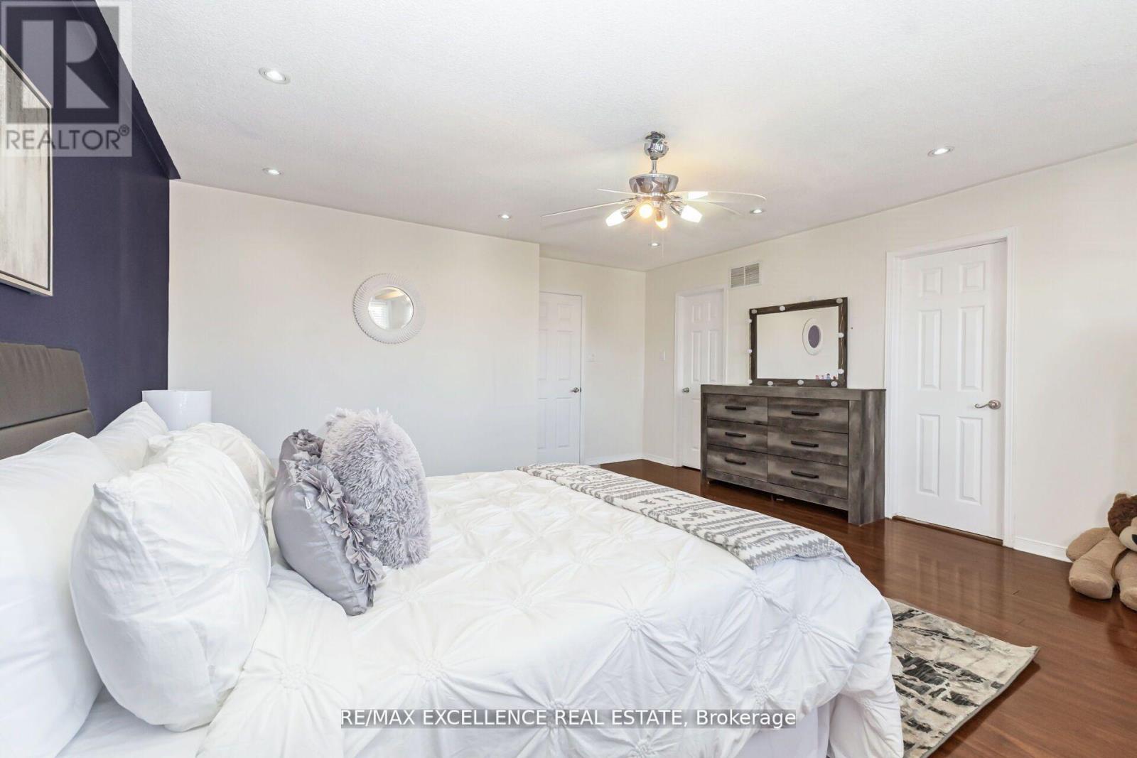 29 Faywood Drive, Brampton, Ontario  L6Y 4K3 - Photo 21 - W12630342