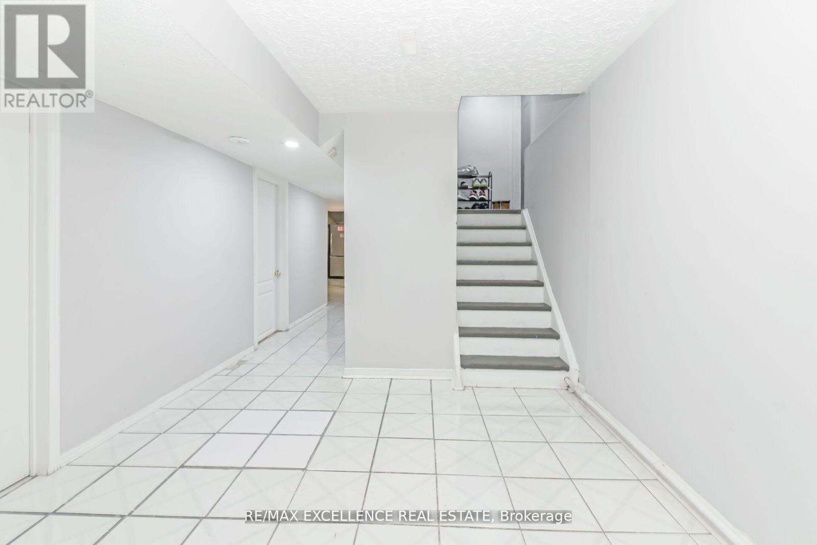 29 Faywood Drive, Brampton, Ontario  L6Y 4K3 - Photo 32 - W12630342