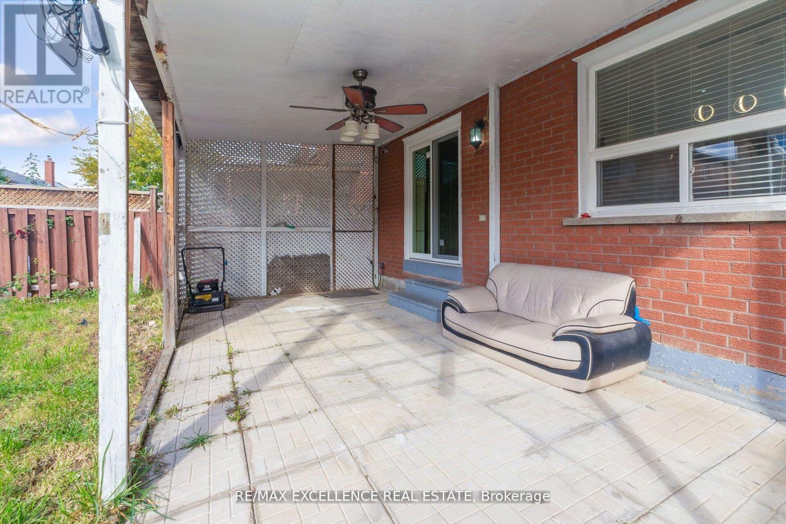 29 Faywood Drive, Brampton, Ontario  L6Y 4K3 - Photo 40 - W12630342