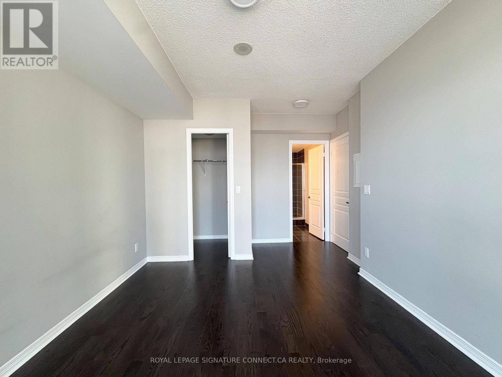 1706 - 2230 Lake Shore Boulevard W, Toronto, Ontario  M8Y 0A2 - Photo 10 - W12630344