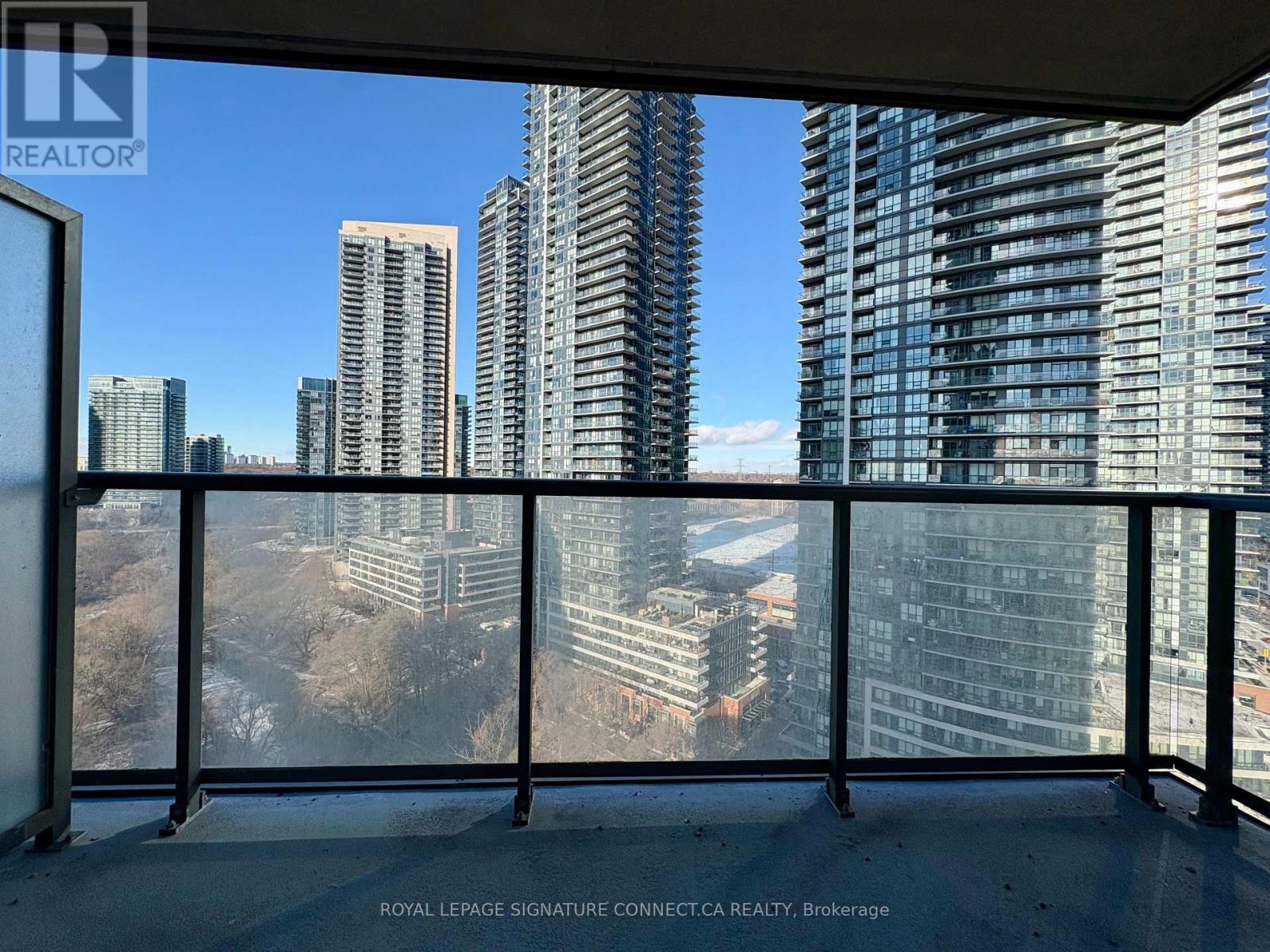 1706 - 2230 Lake Shore Boulevard W, Toronto, Ontario  M8Y 0A2 - Photo 17 - W12630344