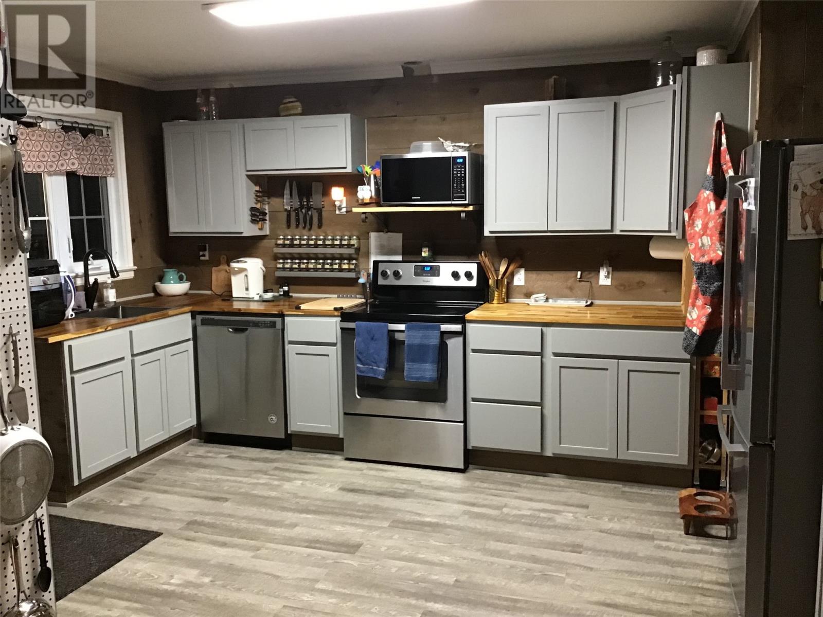 89 Cowan Avenue, St. John's, Newfoundland & Labrador  A1E 3N9 - Photo 3 - 1293227