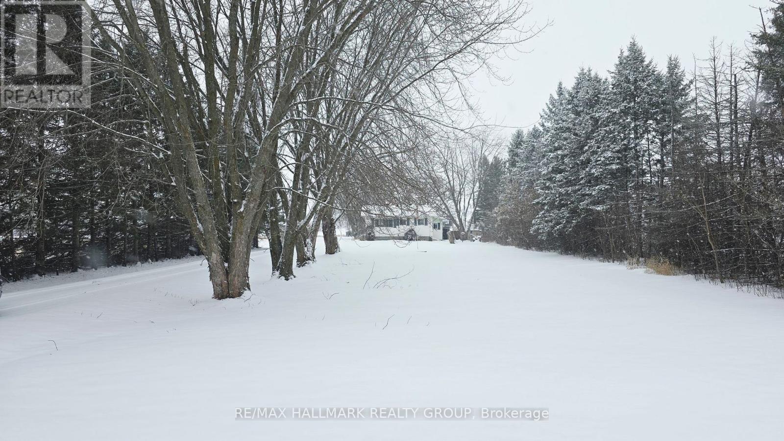 3427 JOHN SHAW ROAD, Ottawa, Ontario