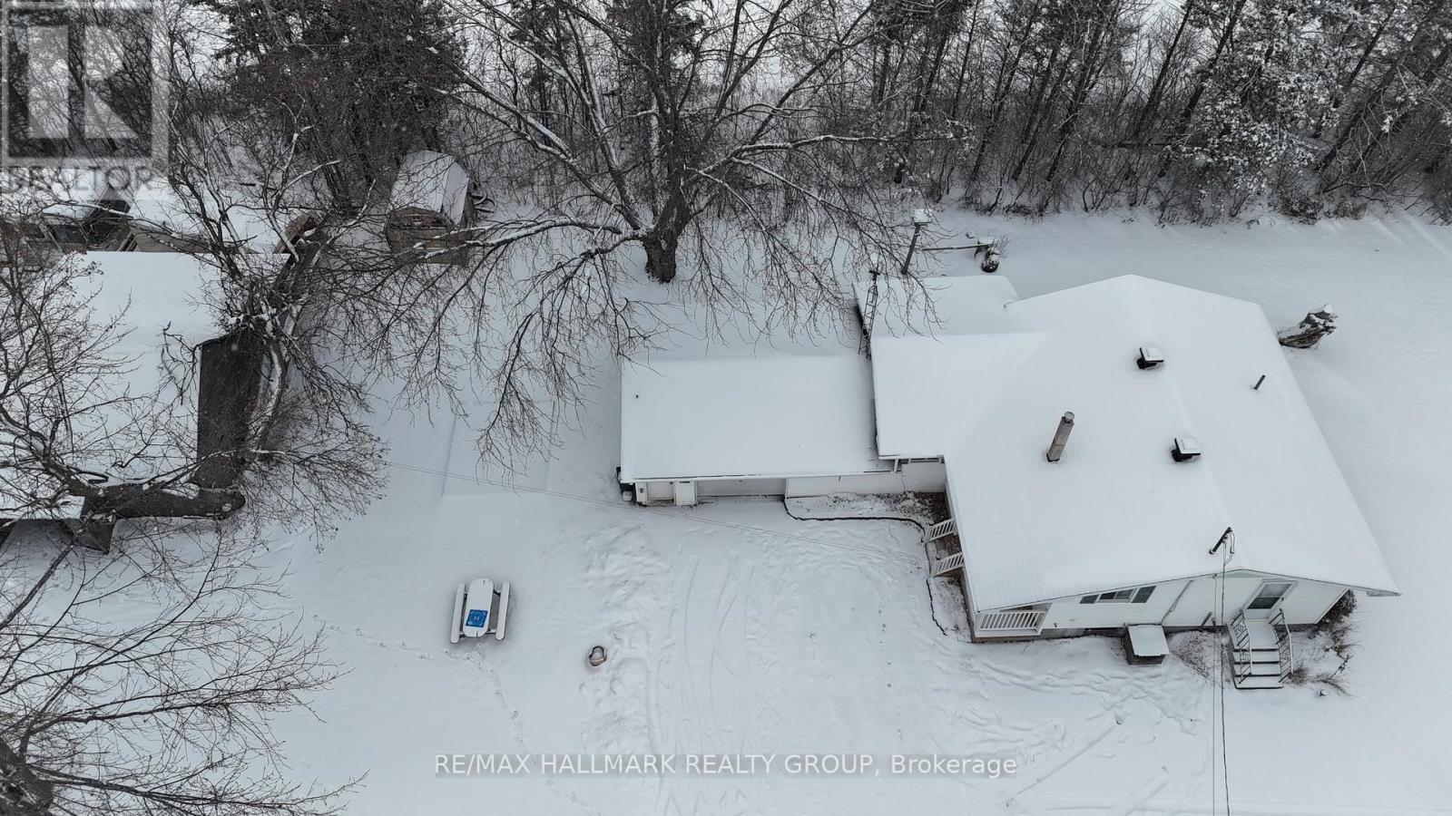 3427 John Shaw Road, Ottawa, Ontario K0A 2H0 - Photo 4 - X12630374