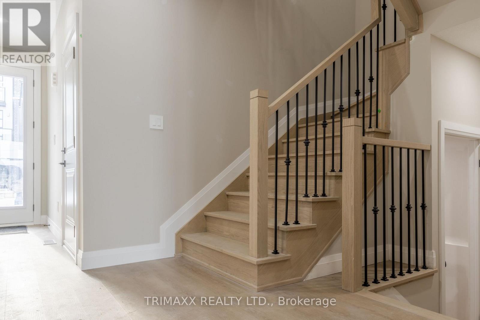 54 Warren Trail, Welland, Ontario L3B 0N8 - Photo 9 - X12630188