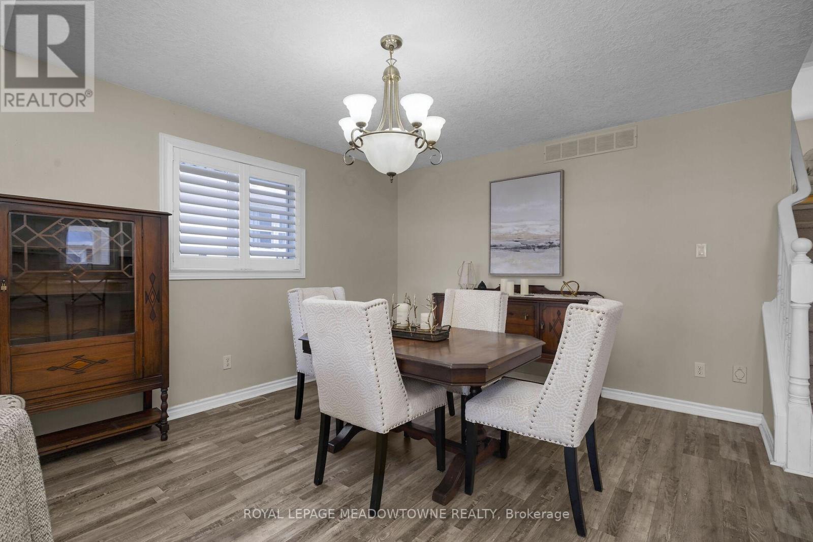 48 Dickinson Court, Centre Wellington, Ontario N0B 1S0 - Photo 11 - X12630280